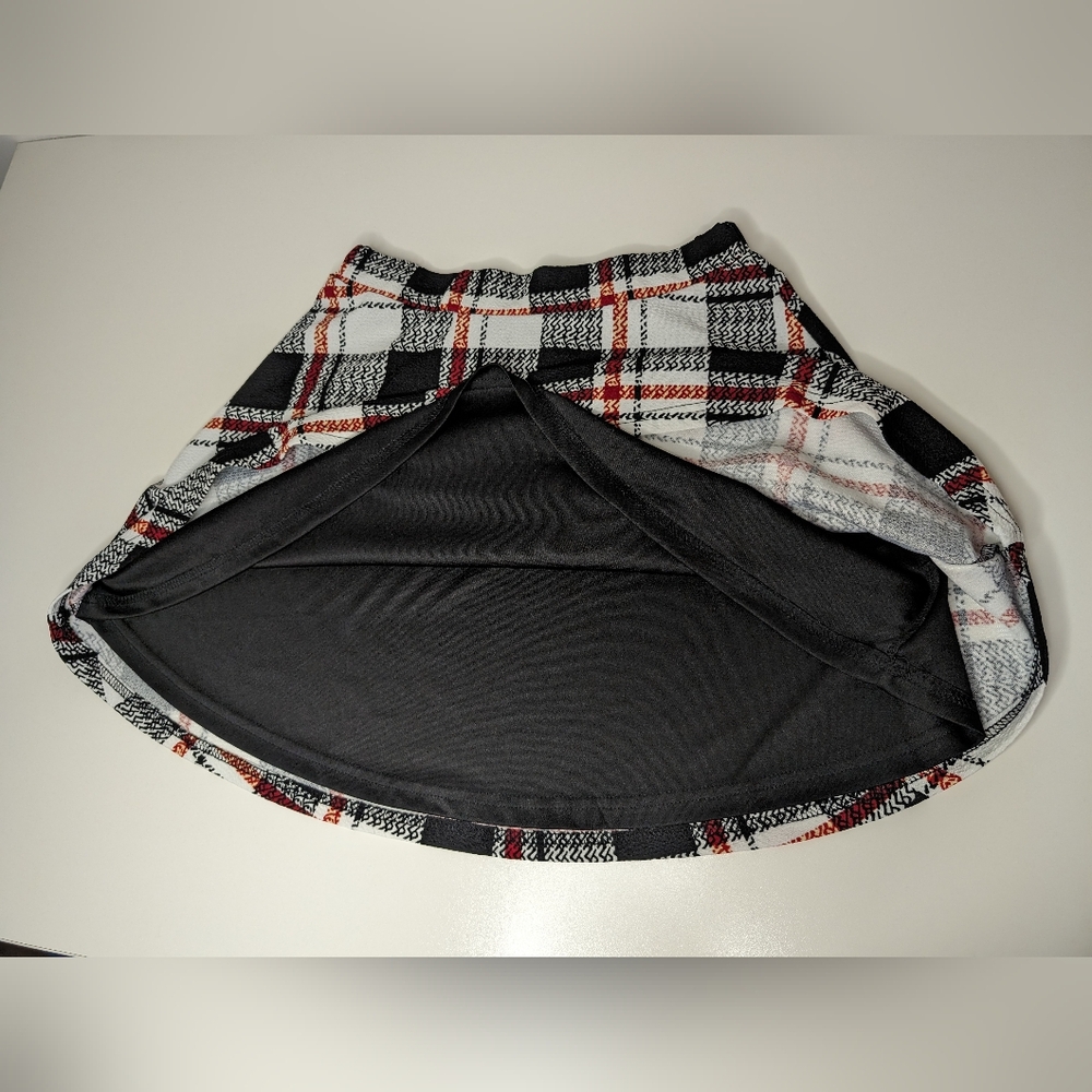 Angie Girls X- Large Girls Mini Skirt Black Red White Plaid Preowned - Picture 8 of 12